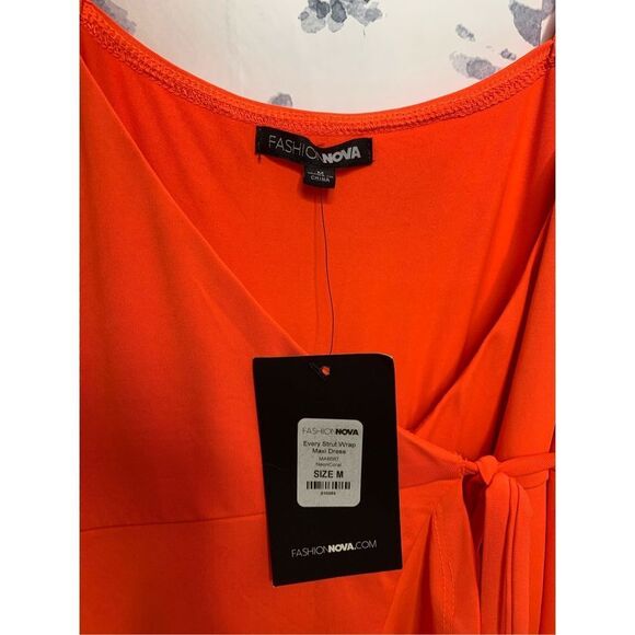 Fashion Nova Every Strut Wrap Maxi Dress NWT Coral Size M - Picture 4 of 8